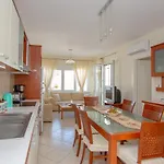 Irida Apartman *