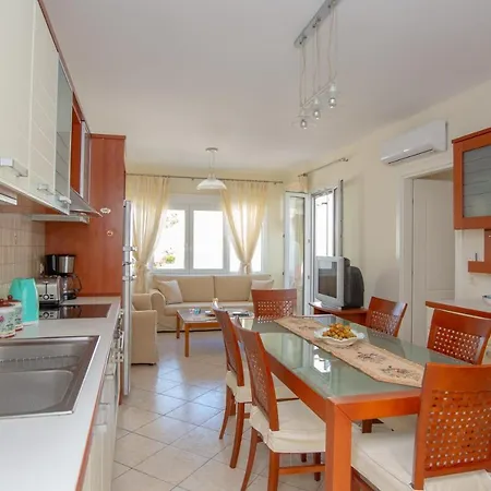 Irida Appartement *